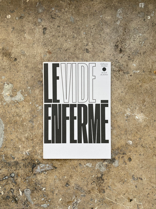 Le vide enfermé